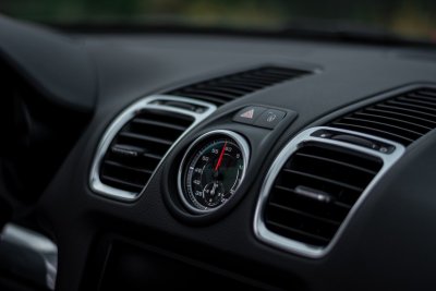 Je auto-airco lekt stilletjes elk jaar koelmiddel weg